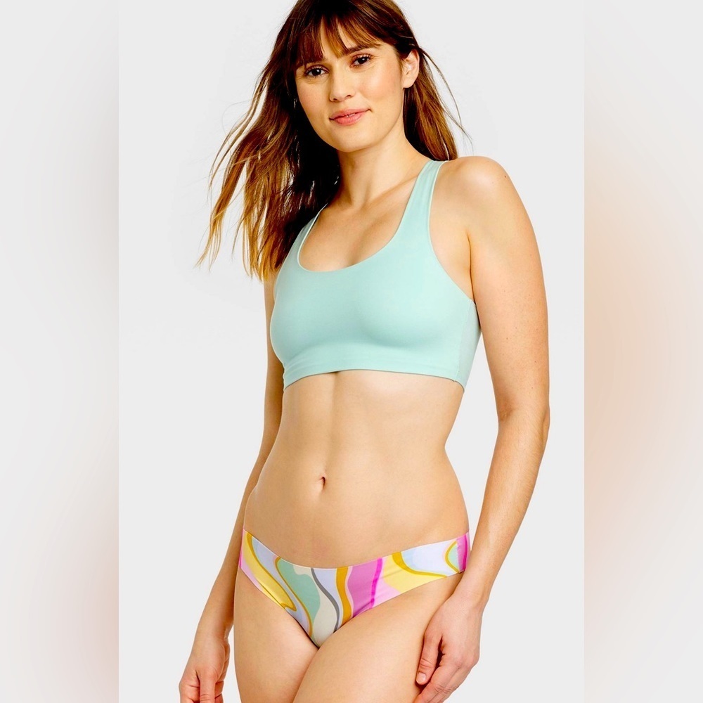 Auden Invisible Edge Thong NWT medium